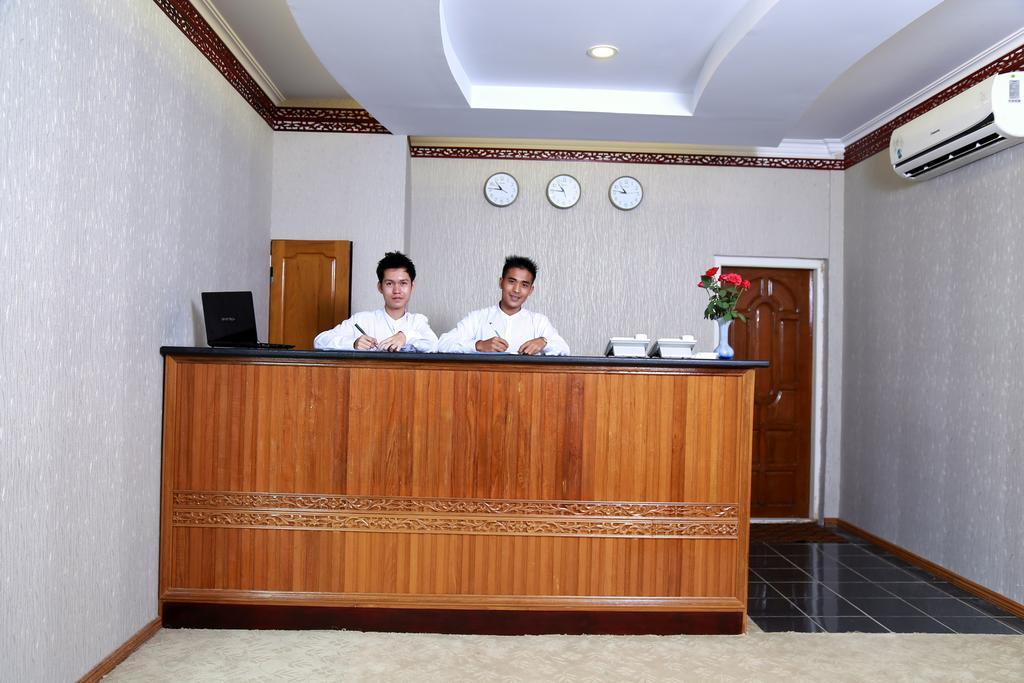 Kh Hotel , Kokkine Yangon Luaran gambar